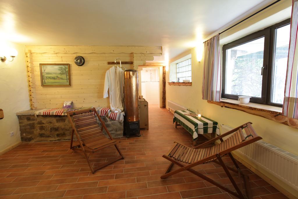 Restaurant und Gasthaus Zur Burgschänke Aremberg Exterior foto
